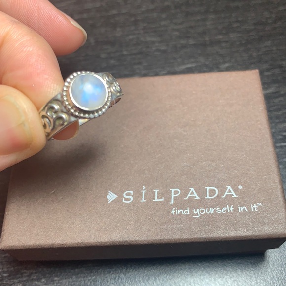 Silpada Jewelry - R2933 Silpada celestial moonstone sterling ring